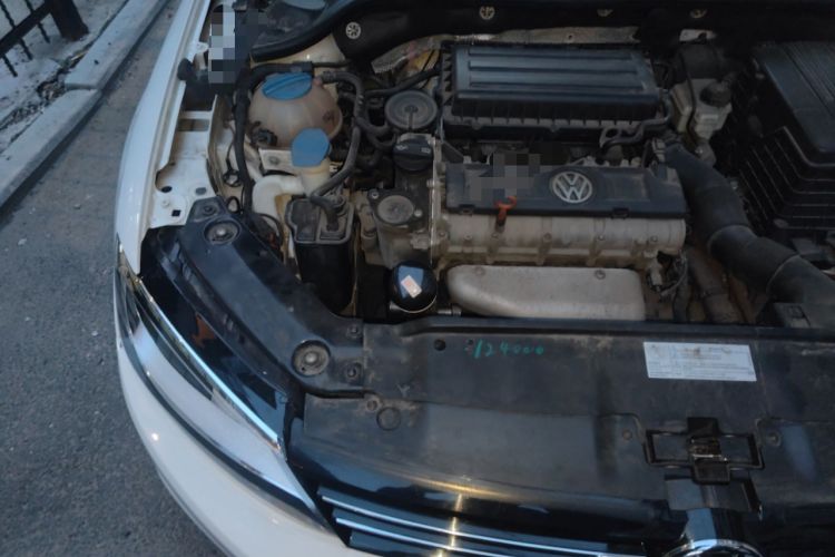 Used Volkswagen Sagitar 2014 1.6L Automatic Comfort Model Engine Bay Right