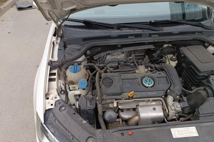Used Volkswagen Sagitar 2014 Revised Version 1.4TSI Automatic Fashion Edition Engine Bay Right