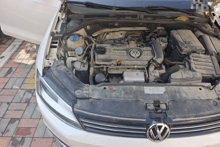 Used Volkswagen Sagitar 2014 Revised Version 1.4TSI Automatic Luxury Edition Engine Bay Right