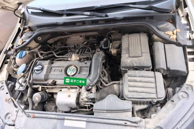 Used Volkswagen Sagitar 2014 1.4TSI Automatic Luxury Model Engine Bay