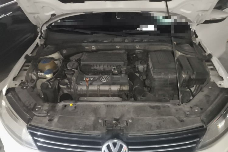 Used Volkswagen Sagitar 2014 1.6L Automatic Comfort Model Engine Bay