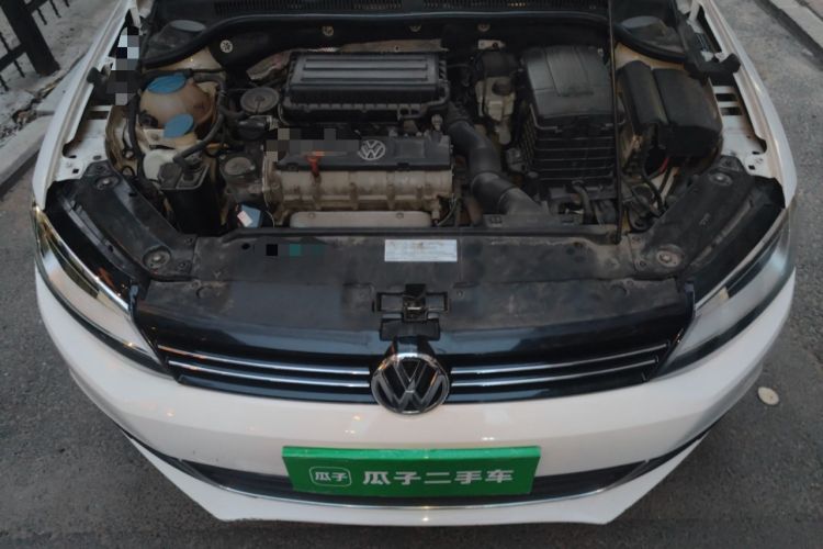 Used Volkswagen Sagitar 2014 1.6L Automatic Comfort Model Engine Bay