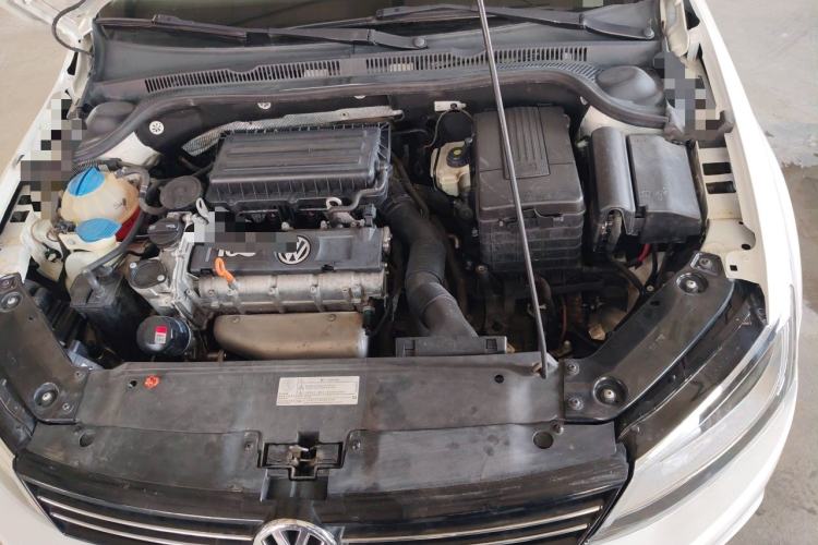 Used Volkswagen Sagitar 2014 Revised Version 1.6L Automatic Comfort Edition Engine Bay