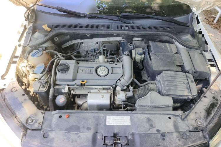 Used Volkswagen Sagitar 2014 Revised Version 1.4TSI Manual Luxury Edition Engine Bay