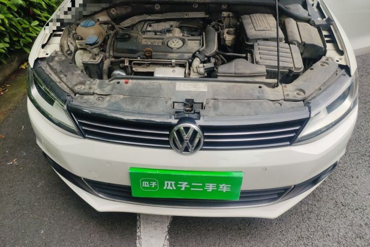 Used Volkswagen Sagitar 2014 Revised Version 1.4TSI Automatic Luxury Edition Engine Bay