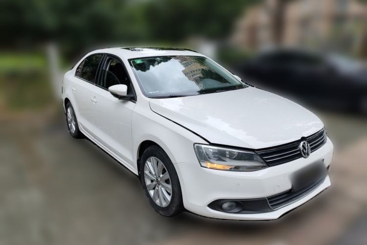 Used Volkswagen Sagitar 2014 Revised Version 1.4TSI Automatic Luxury Edition Exterior 2