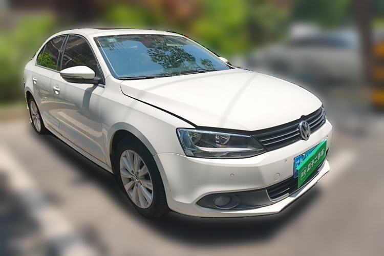 Used Volkswagen Sagitar 2014 Revised Version 1.4TSI Automatic Luxury Edition Exterior 2