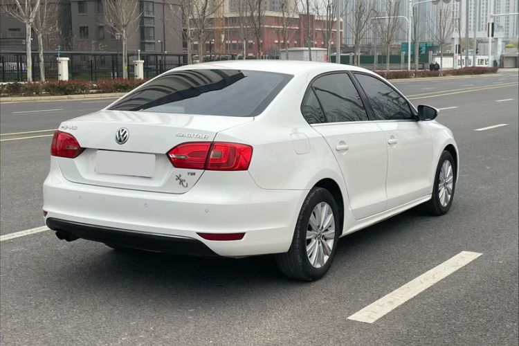 Used Volkswagen Sagitar 2014 Revised Version 1.4TSI Automatic Luxury Edition Exterior 2