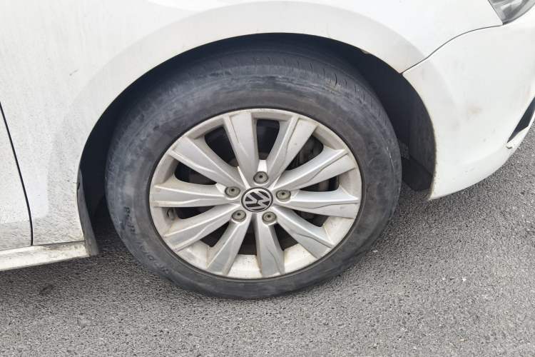 Used Volkswagen Sagitar 2014 1.4TSI Automatic Luxury Model Exterior 4