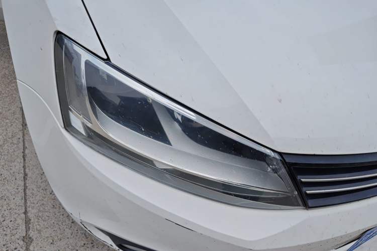 Used Volkswagen Sagitar 2014 Revised Version 1.6L Automatic Comfort Edition Exterior 4