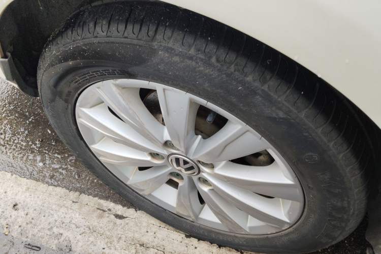 Used Volkswagen Sagitar 2014 Revised Version 1.6L Automatic Leading Edition Exterior 4