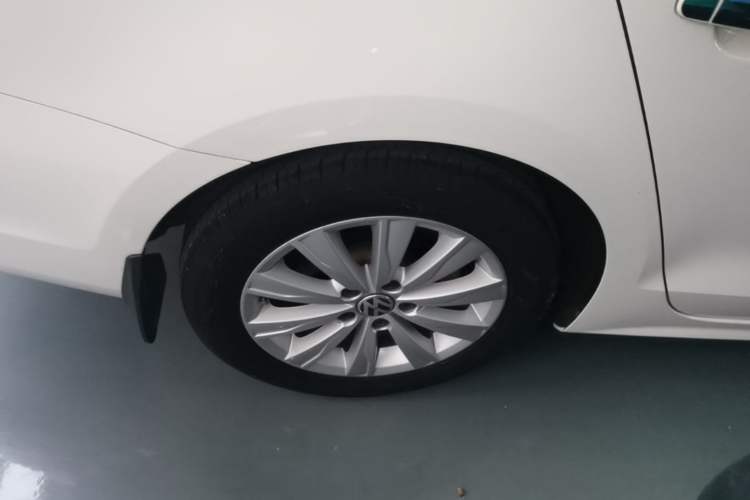 Used Volkswagen Sagitar 2014 Revised Version 1.6L Manual Leading Edition Exterior 5