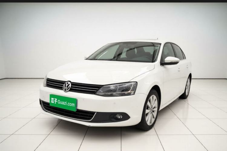 Used Volkswagen Sagitar 2014 1.4TSI Automatic Luxury Model Exterior 5