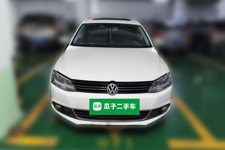 Used Volkswagen Sagitar 2014 Revised Version 1.6L Manual Comfort Edition Front