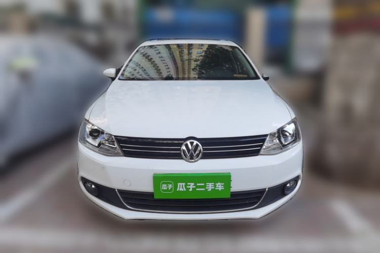 Used Volkswagen Sagitar 2014 1.6L Manual Comfort Model Front