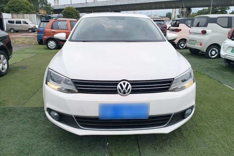 Used Volkswagen Sagitar 2014 1.6L Automatic Comfort Model Front
