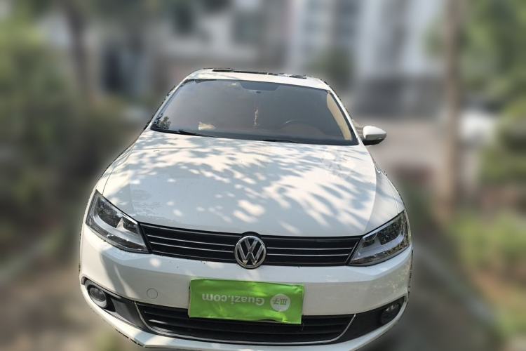 Used Volkswagen Sagitar 2014 Revised Version 1.6L Manual Comfort Edition Front