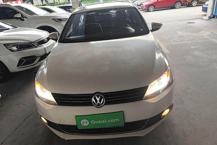 Used Volkswagen Sagitar 2014 Revised Version 1.6L Automatic Comfort Edition Front