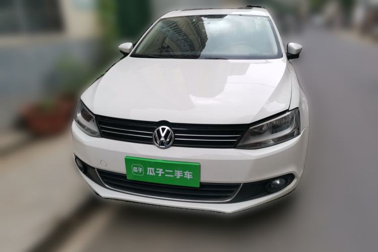 Used Volkswagen Sagitar 2014 Revised Version 1.6L Manual Leading Edition Front