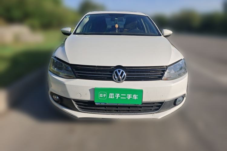 Used Volkswagen Sagitar 2014 1.6L Manual Comfort Model Front
