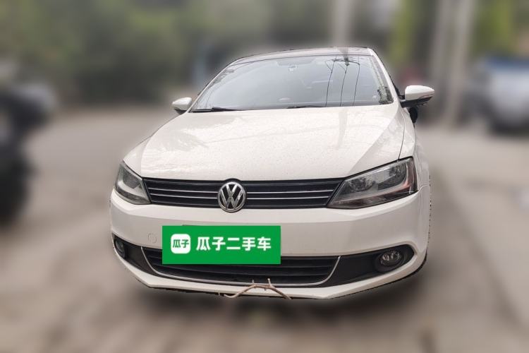 Used Volkswagen Sagitar 2014 1.6L Automatic Comfort Model Front
