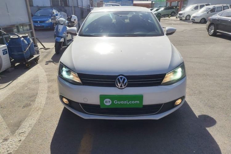 Used Volkswagen Sagitar 2014 Revised Version 1.6L Automatic Comfort Edition Front