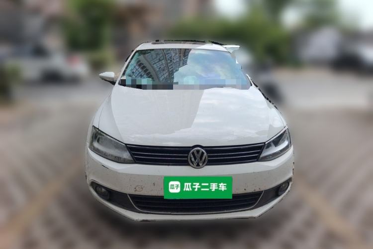Used Volkswagen Sagitar 2014 Revised Version 1.6L Manual Comfort Edition Front