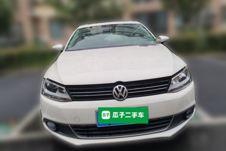 Used Volkswagen Sagitar 2014 1.6L Manual Comfort Model Front