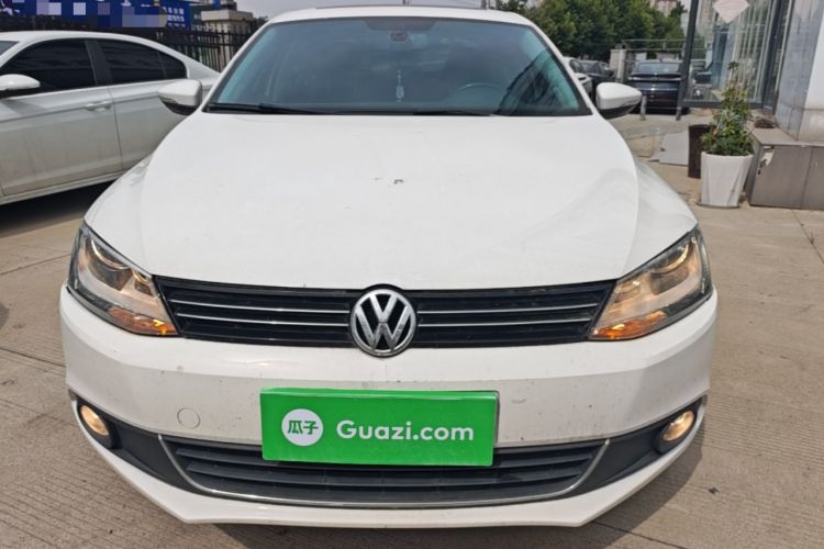 Used Volkswagen Sagitar 2014 Revised Version 1.6L Automatic Comfort Edition Front