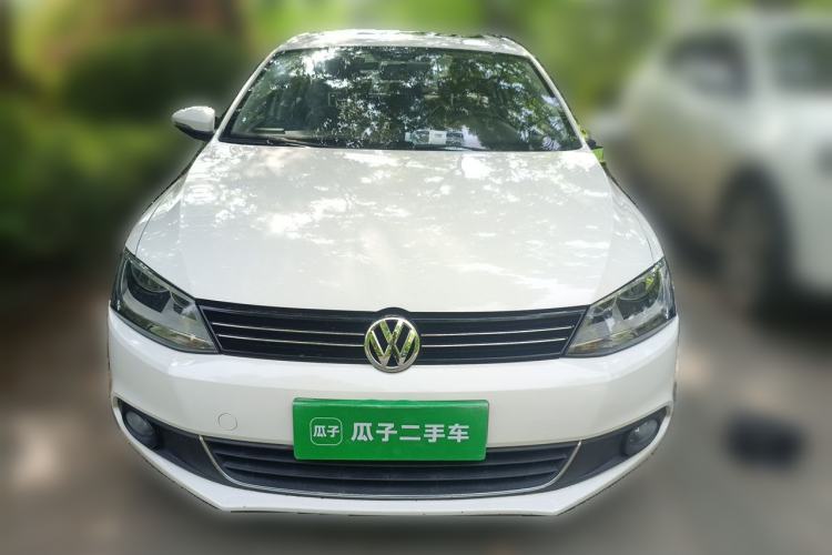 Used Volkswagen Sagitar 2014 Revised Version 1.6L Manual Comfort Edition Front