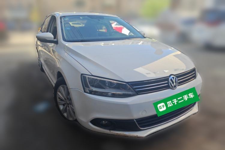 Used Volkswagen Sagitar 2014 1.6L Automatic Comfort Model Front Right 45 Deg
