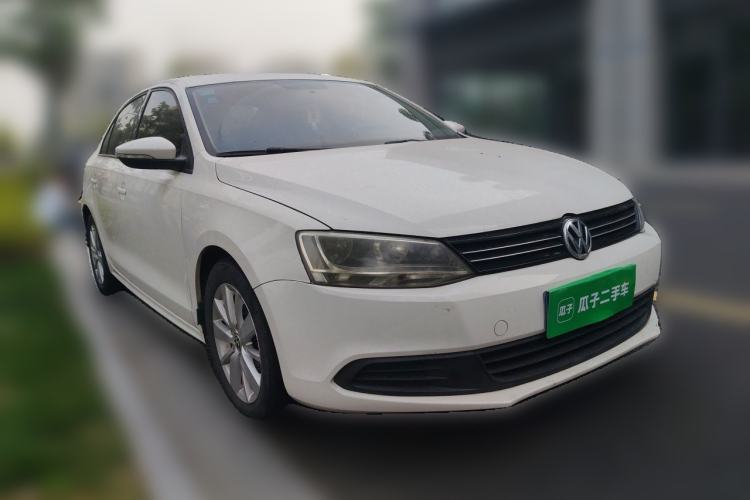 Used Volkswagen Sagitar 2014 Revised Version 1.6L Automatic Fashionable Style Front Right 45 Deg