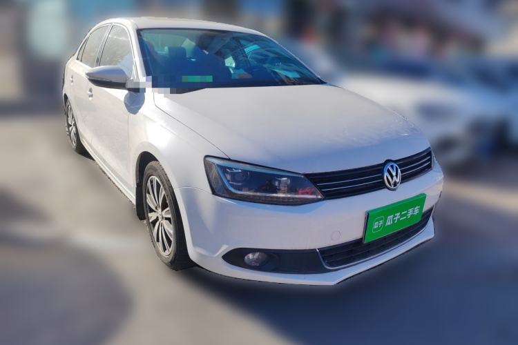 Used Volkswagen Sagitar 2014 Revised Version 1.6L Manual Comfort Edition Front Right 45 Deg