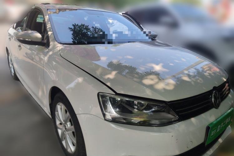 Used Volkswagen Sagitar 2014 1.6L Manual Comfort Model Front Right 45 Deg