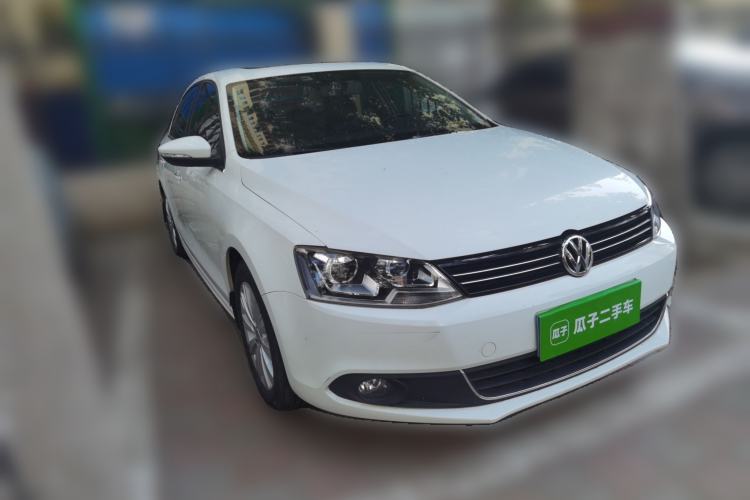 Used Volkswagen Sagitar 2014 1.6L Manual Comfort Model Front Right 45 Deg