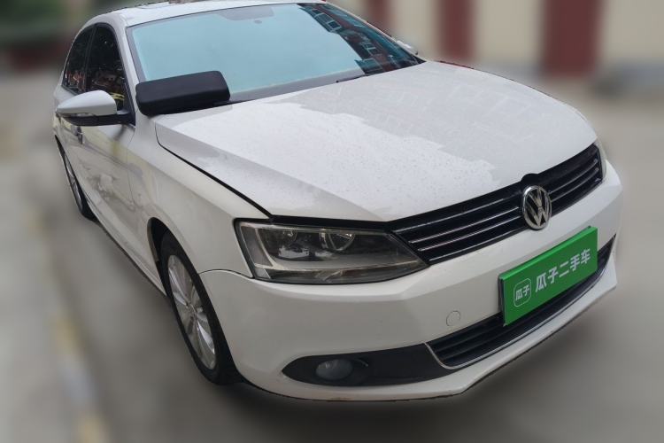 Used Volkswagen Sagitar 2014 Revised Version 1.6L Automatic Leading Edition Front Right 45 Deg