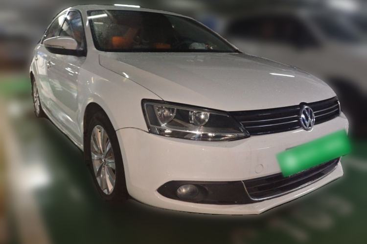 Used Volkswagen Sagitar 2014 1.6L Automatic Comfort Model Front Right 45 Deg