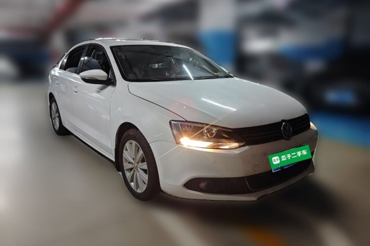 Used Volkswagen Sagitar 2014 Revised Version 1.4TSI Automatic Luxury Edition Front Right 45 Deg
