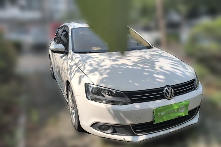 Used Volkswagen Sagitar 2014 Revised Version 1.6L Manual Comfort Edition Front Right 45 Deg