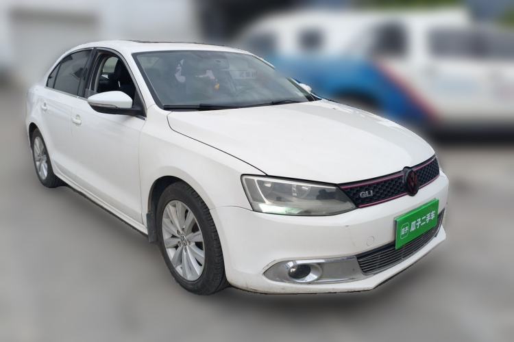 Used Volkswagen Sagitar 2014 Revised Version 1.6L Automatic Comfort Edition Front Right 45 Deg