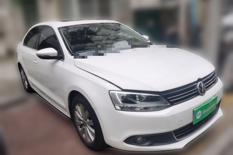 Used Volkswagen Sagitar 2014 1.6L Automatic Comfort Model Front Right 45 Deg