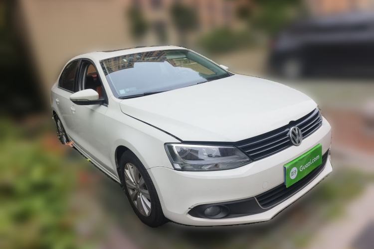 Used Volkswagen Sagitar 2014 Revised Version 1.6L Automatic Comfort Edition Front Right 45 Deg