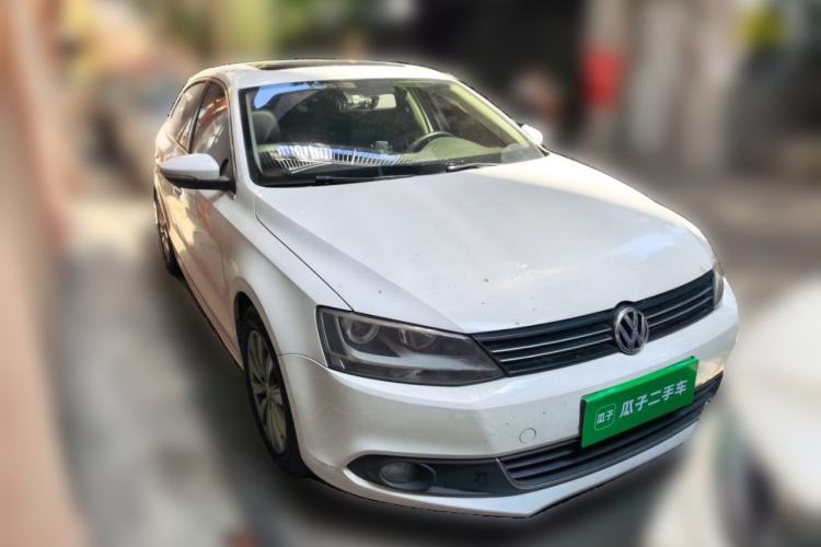 Used Volkswagen Sagitar 2014 Revised Version 1.6L Manual Comfort Edition Front Right 45 Deg