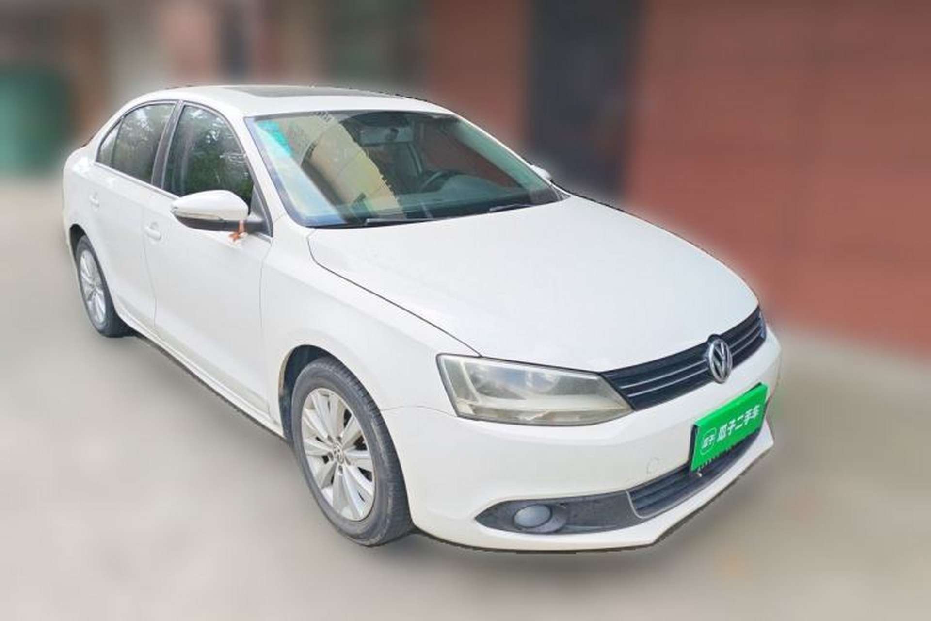 Used Volkswagen Sagitar 2014 Revised Version 1.6L Automatic Comfort Edition Front Right 45 Deg