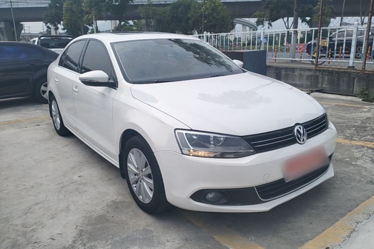Used Volkswagen Sagitar 2014 1.6L Automatic Comfort Model Front Right 45 Deg