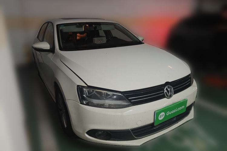 Used Volkswagen Sagitar 2014 Revised Version 1.6L Automatic Comfort Edition Front Right 45 Deg