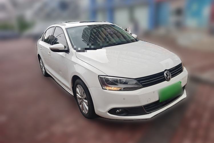 Used Volkswagen Sagitar 2014 1.4TSI Automatic Fashion Edition Front Right 45 Deg