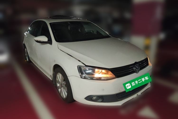 Used Volkswagen Sagitar 2014 Revised Version 1.6L Automatic Comfort Edition Front Right 45 Deg