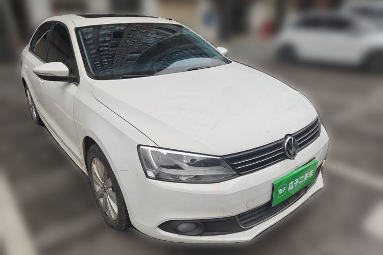 Used Volkswagen Sagitar 2014 Revised Version 1.6L Automatic Comfort Edition Front Right 45 Deg