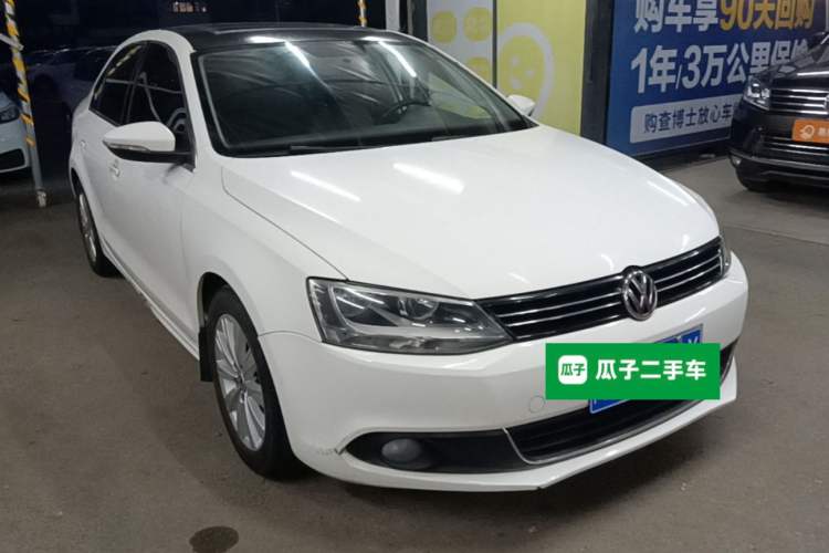 Used Volkswagen Sagitar 2014 Revised Version 1.6L Manual Comfort Edition Front Right 45 Deg